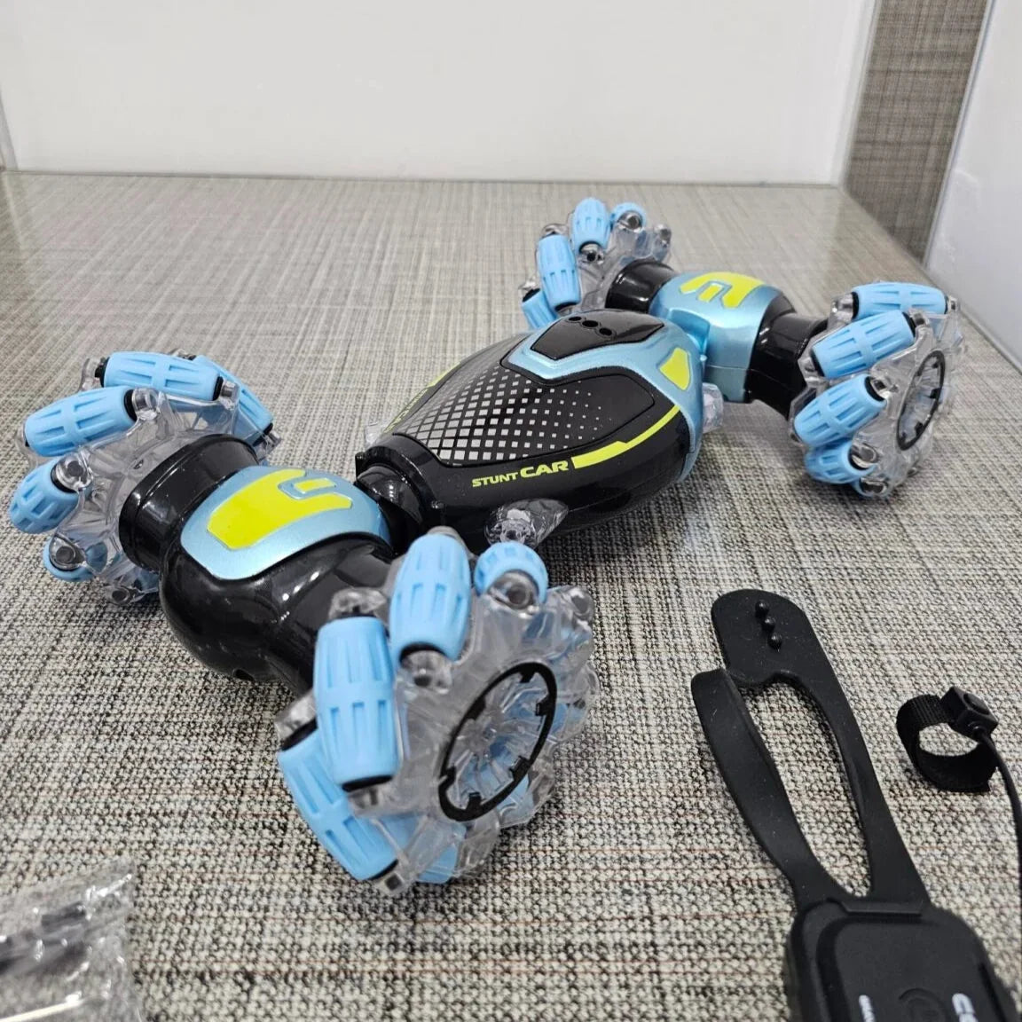 Transform Stunt Car 2.4G R.C Control 360° Rotate – Creative Center