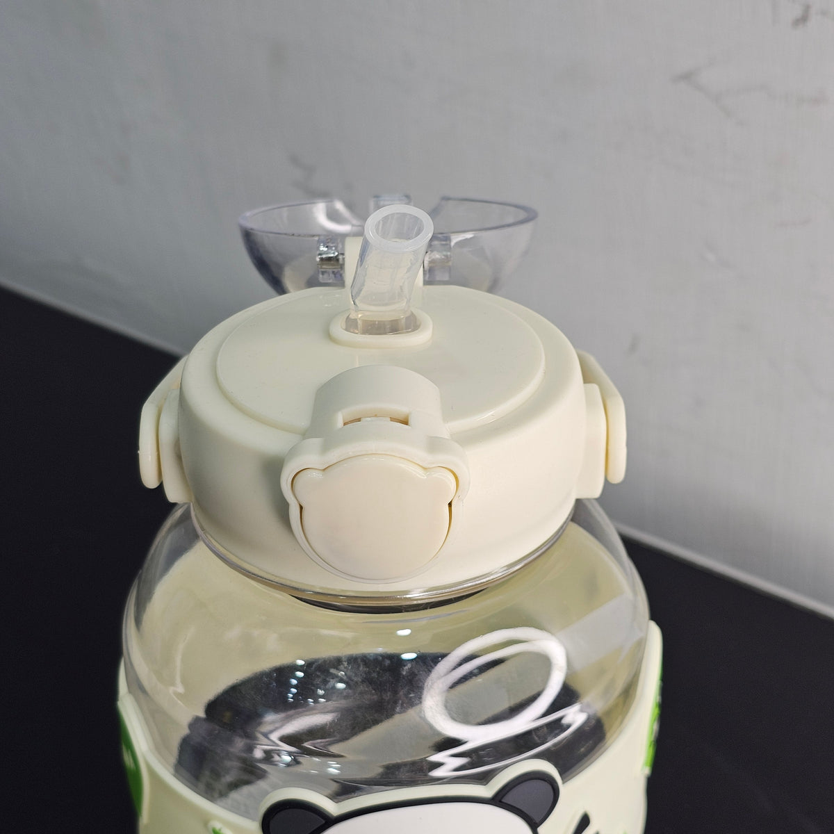 700ml Water Bottle – Durable & Everyday Hydration