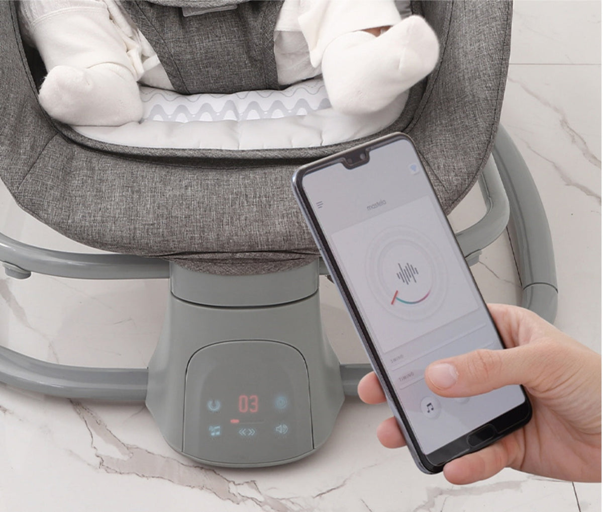 Mastela 4-in-1 Multi-Functional Fold-Up Bassinet