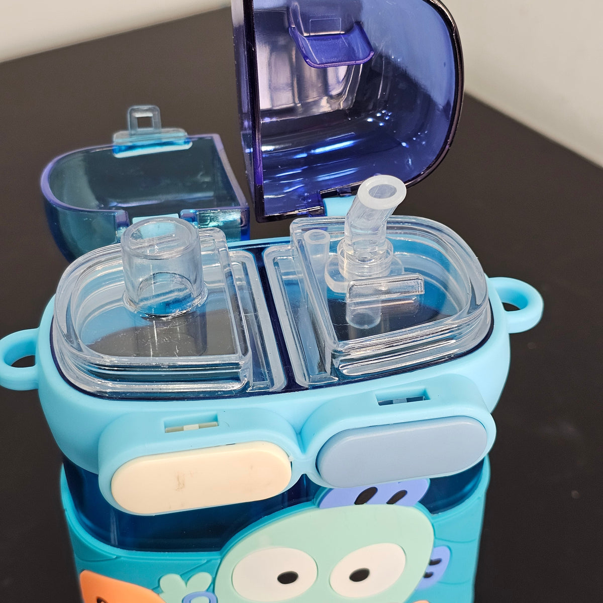 2-in-1 Kids Water Bottle 600ml – Straw & Sipper