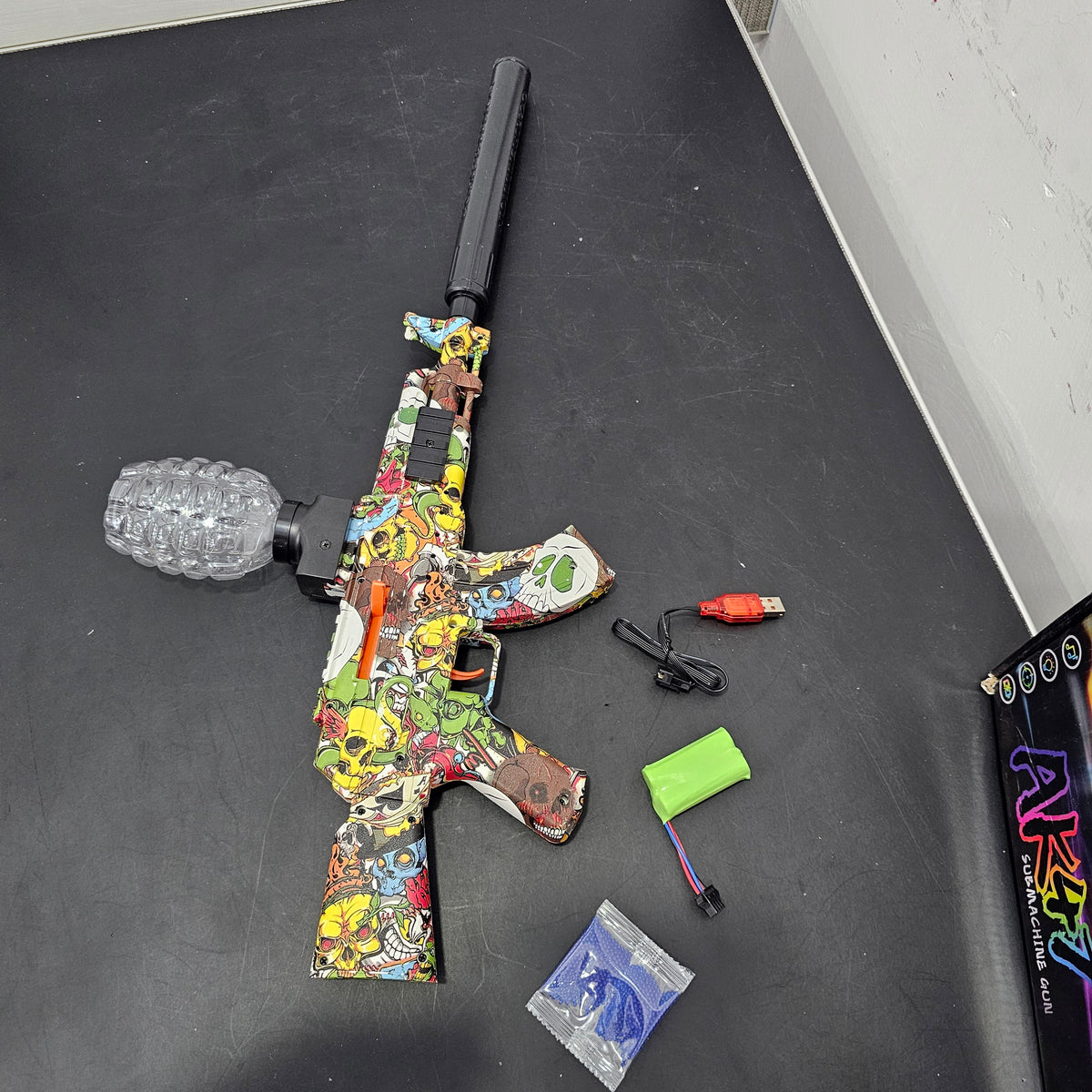 Superior Performance High-Speed Electric Crystal Pellet Gun AK47 Submachine Gun