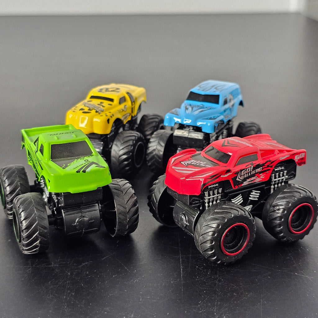 Hot Wheels Monster Trucks Mini Mystery with Key Launcher
